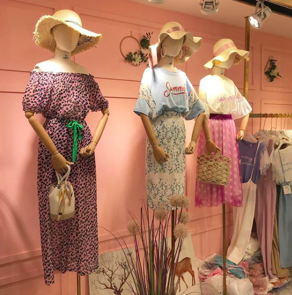 Bangkok’s Platinum Mall: List of Women’s Clothing Stores for Korean Fashion